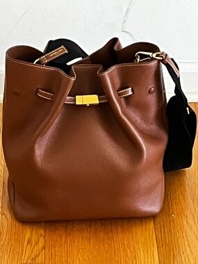 DeMillier Brown Bucket Bag Preowned
